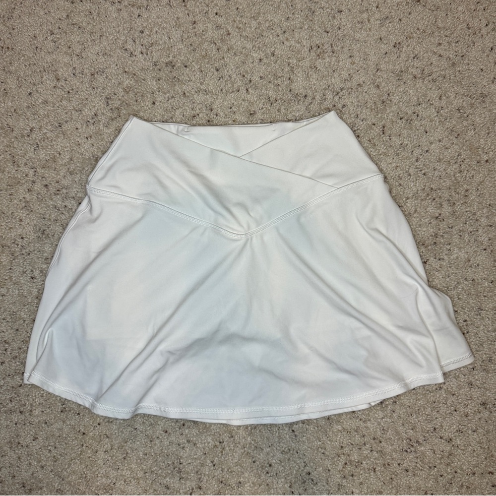 AERIE Real Me Crossover Tennis Skirt with Shorts 🤍